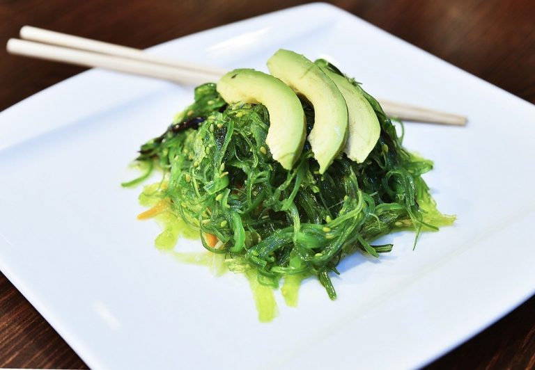 素食者可多吃海藻類食物來吸收維他命B12(Pixabay)。