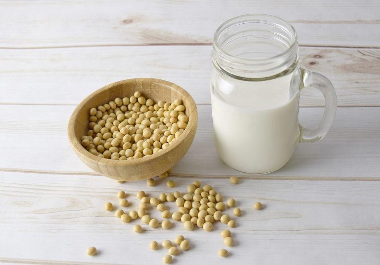植物奶越來越受歡迎，不同種類的植物奶，亦對我們身體有不同好處（圖：Pixabay）。