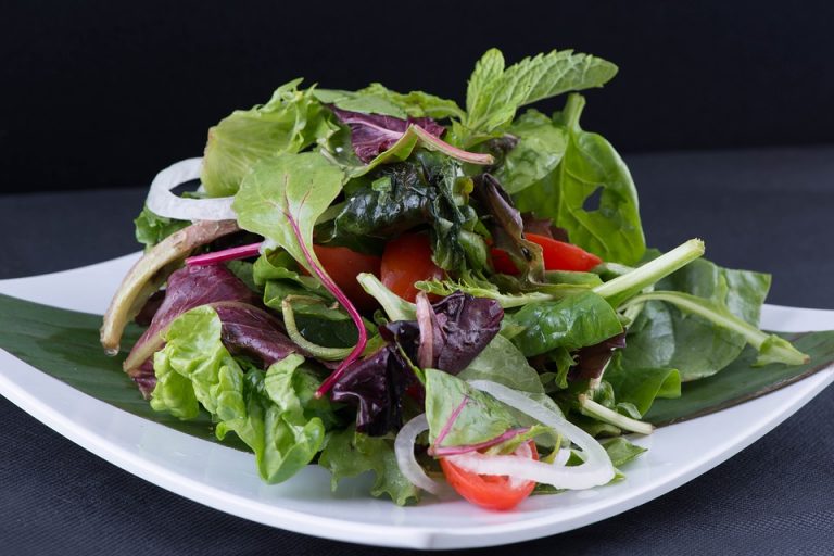 多吃深綠色的蔬菜，有助我們補充鈣質（圖：Pixabay）。