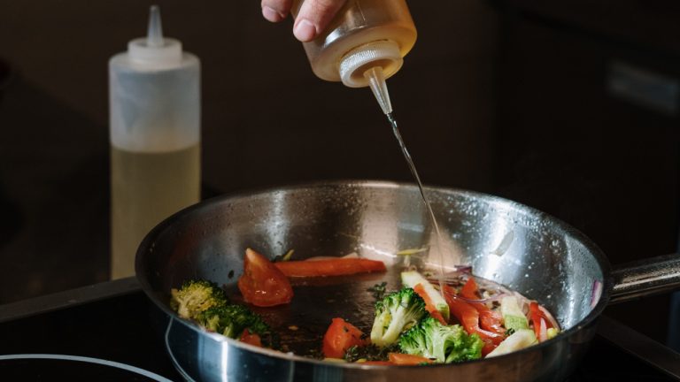 素食雖然健康,但如果煮的方法不對,隨時得不償失(圖:網上圖片)。