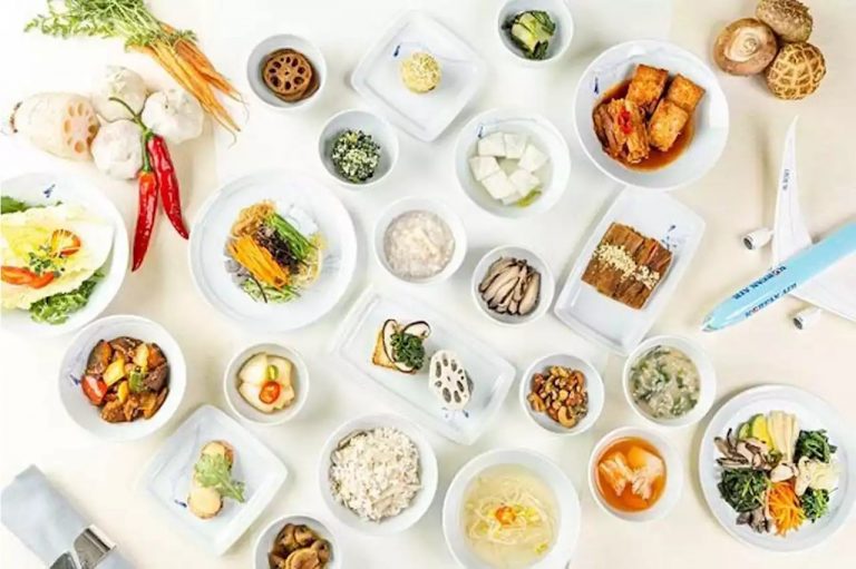 大韓航空推出全新素食飛機餐，啟發自近年大受歡迎的韓國寺剎飲食（圖：大韓航空）。