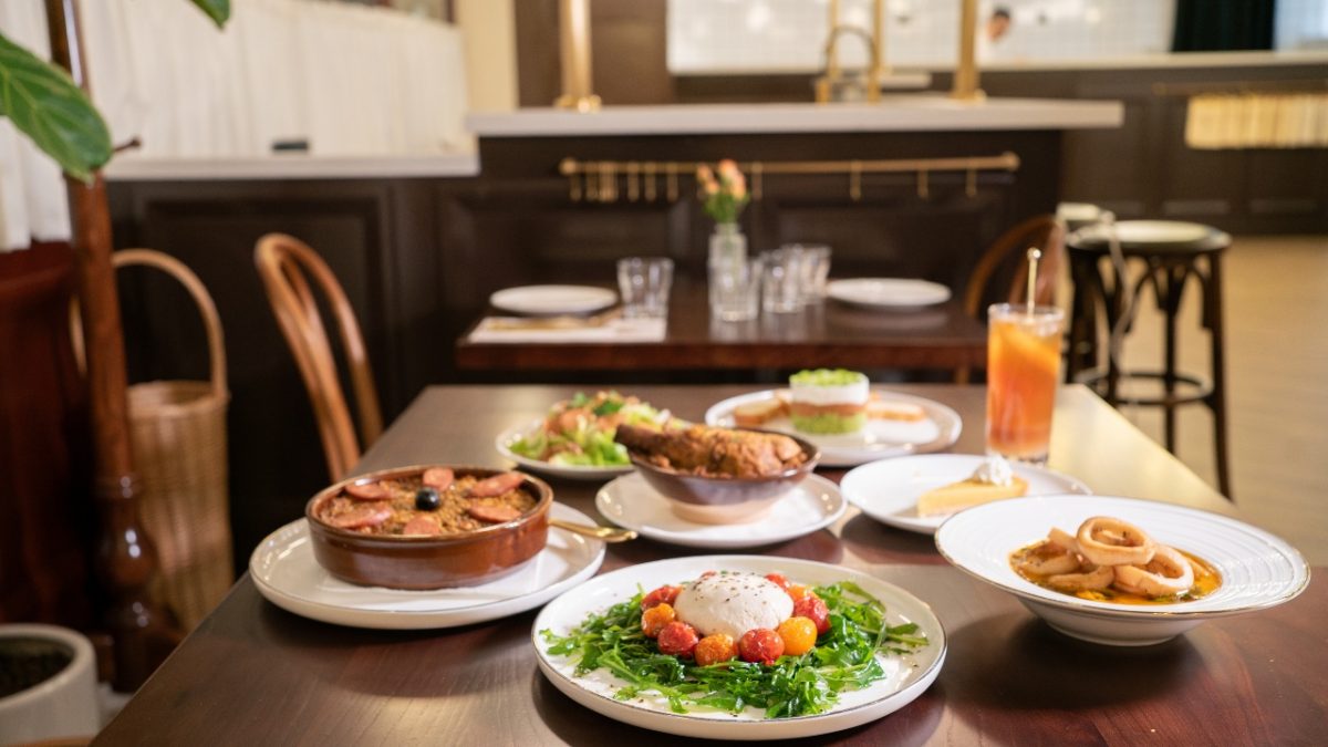 從西環回到荃灣，這間歐洲素食小餐館一直努力將傳統名菜「二次創作」成走肉版，實踐素食善念